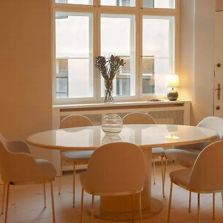 Design Flat In Copenhagen's Historic Centre شقة *