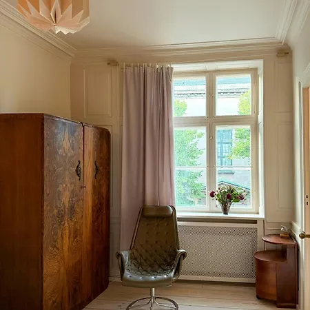 Design Flat In Copenhagen's Historic Centre * كوبنهاجن